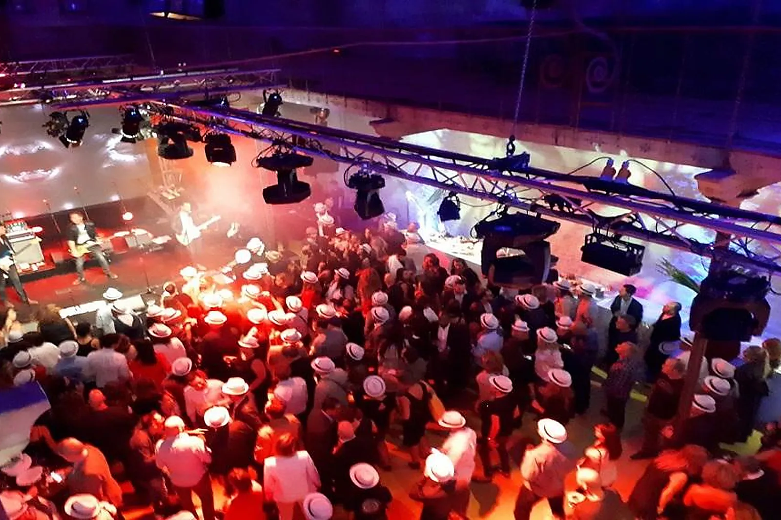 Château et Domaine, DOMAINE DES GRANDS CHAIS