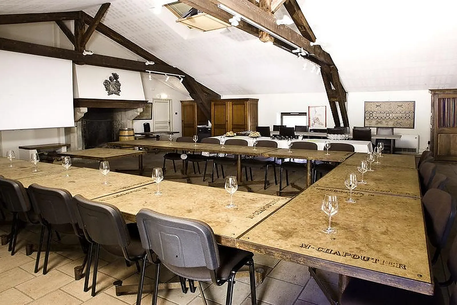 Lieux événementiels, ECOLE M.CHAPOUTIER