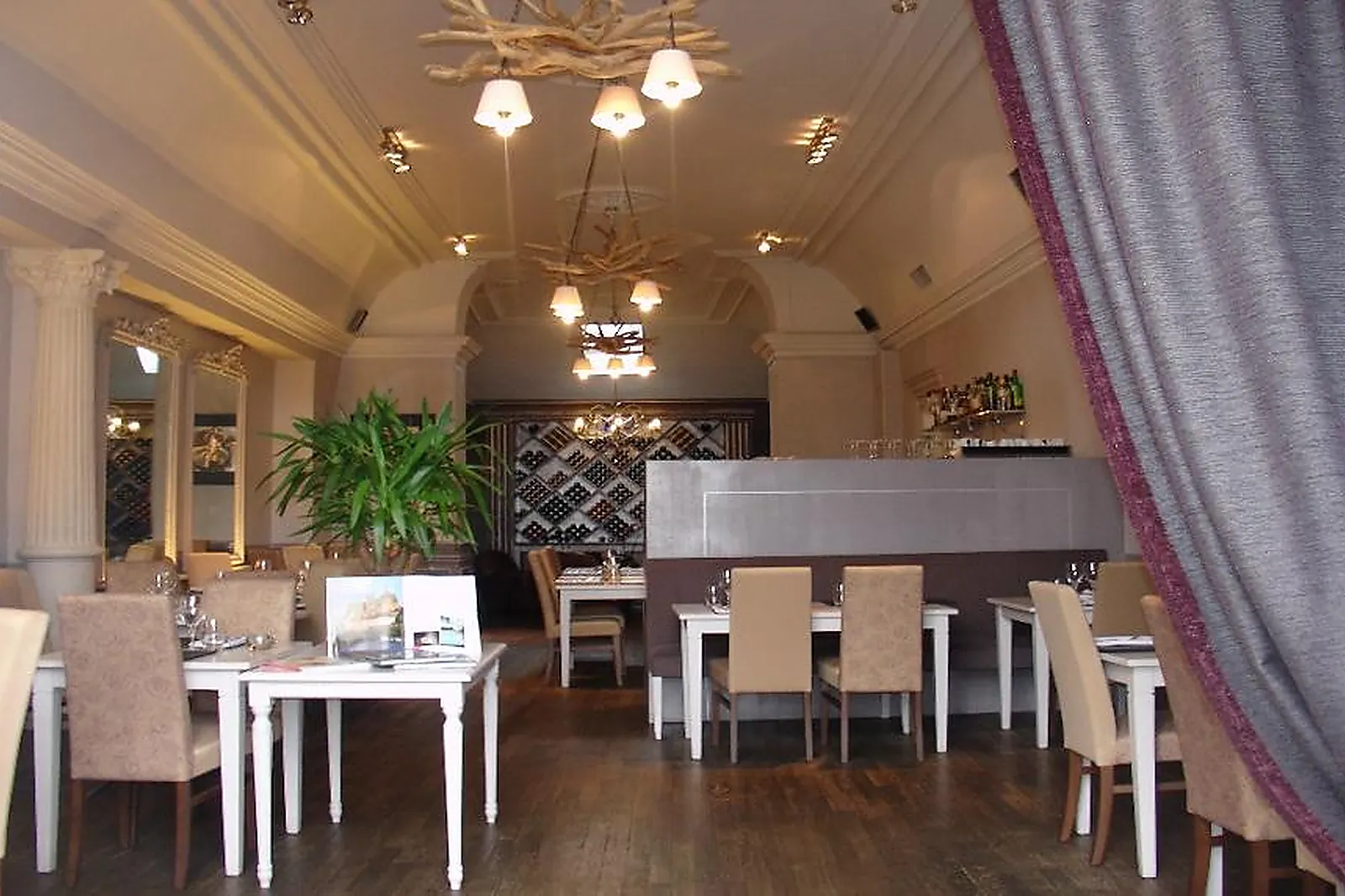 Cafés et Restaurants, EL THÉATRIS