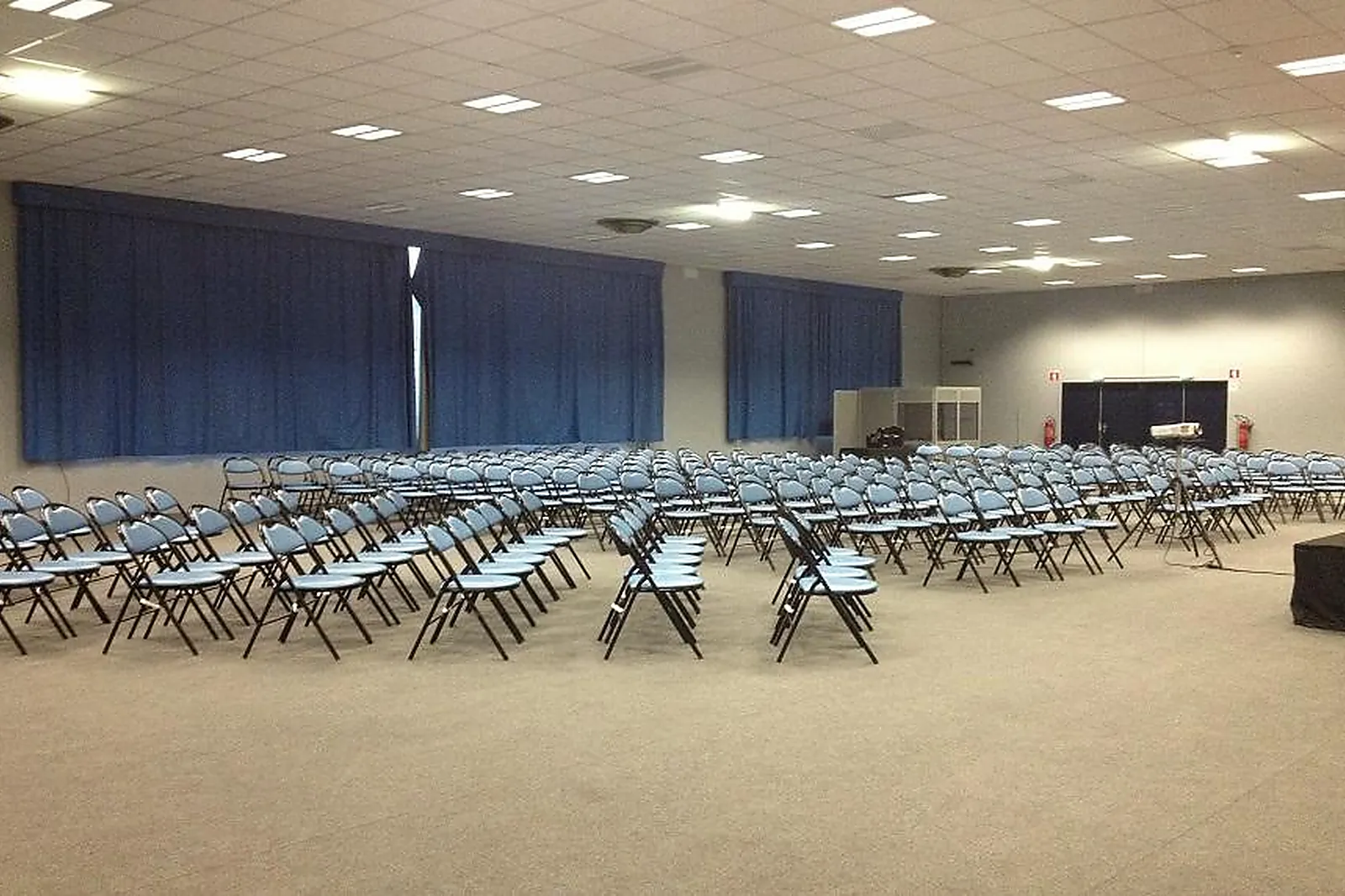 Lieux événementiels, EXPONANTES