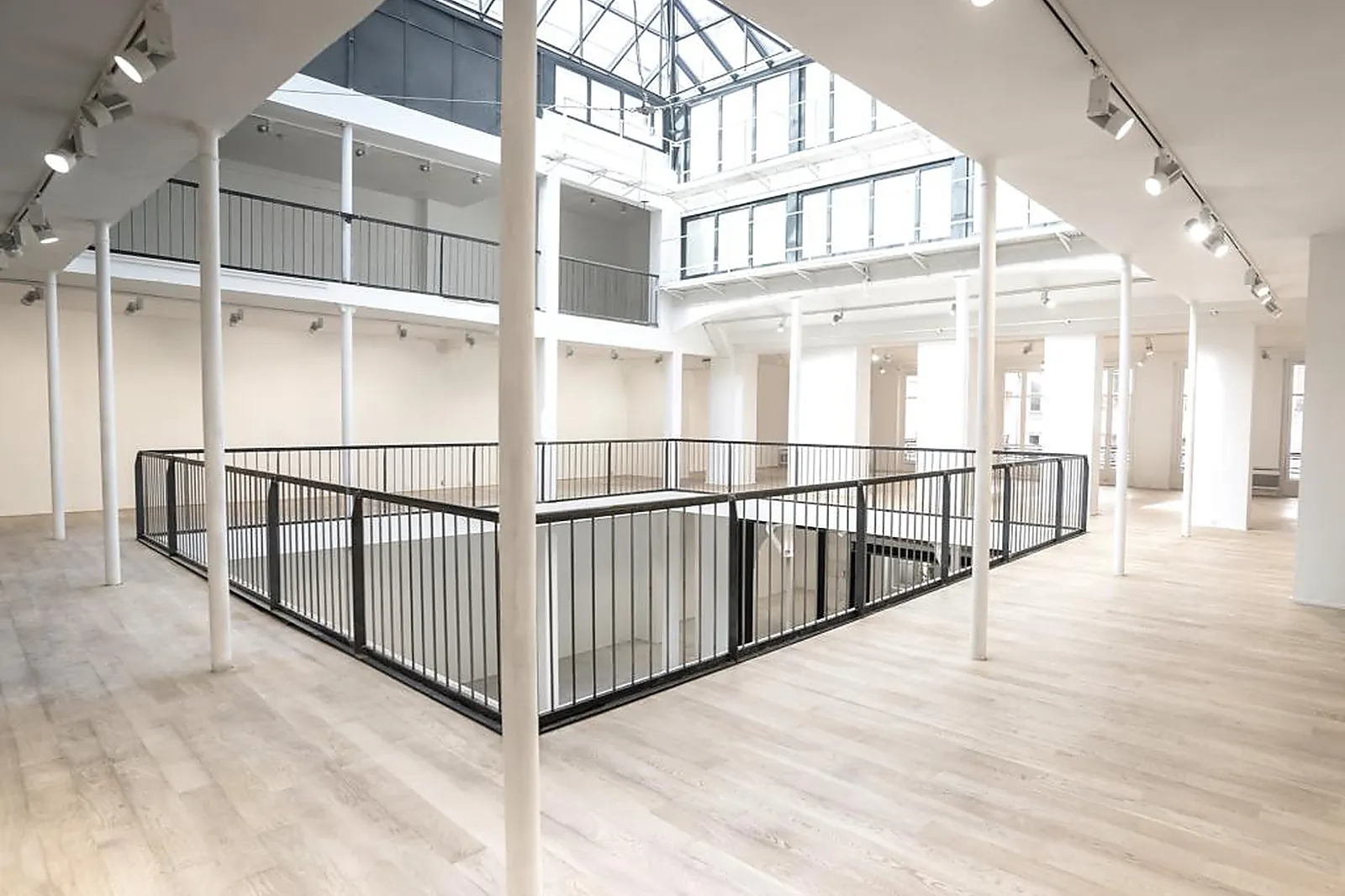 Lieux événementiels, GALERIE JOSEPH SAINT MERRI