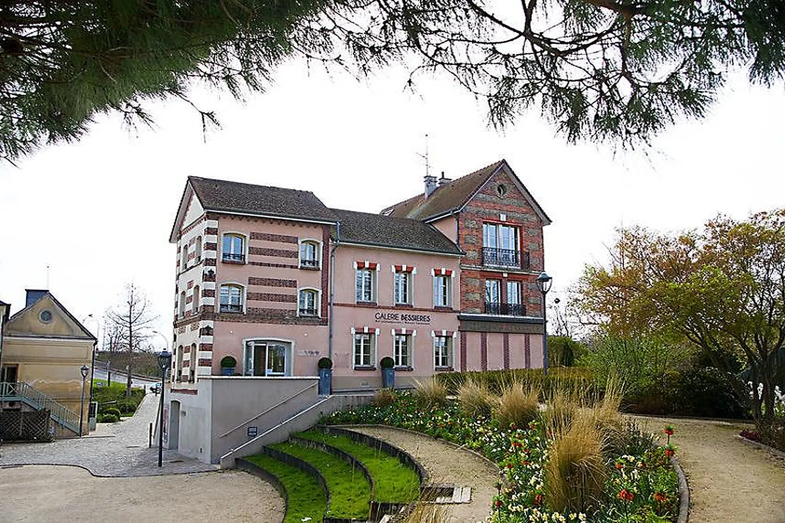 Lieux événementiels, GALERIE BESSIÈRES