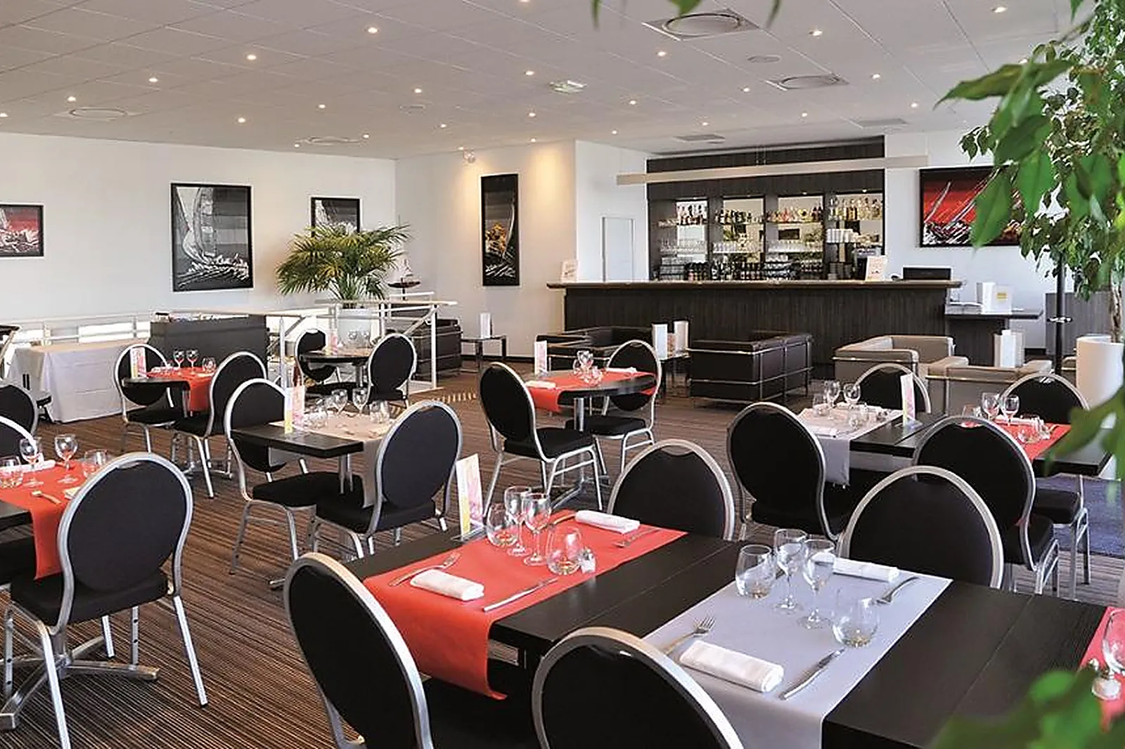 Hôtel, GOLDEN TULIP PORNIC SUITES