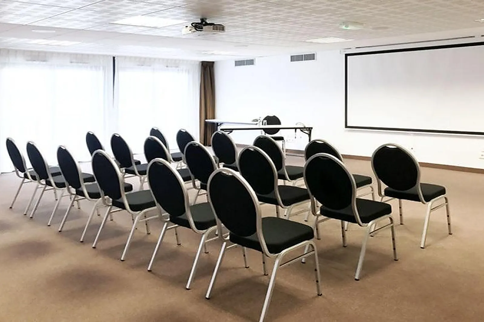 Hôtel, GOLDEN TULIP PORNIC SUITES