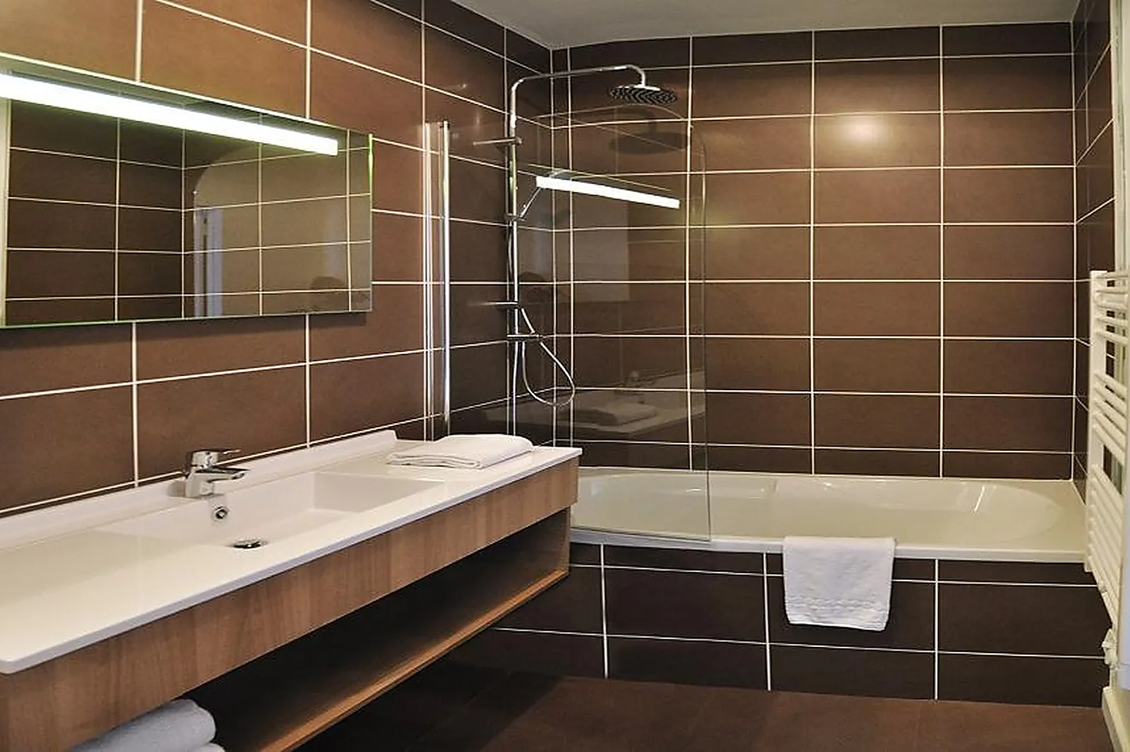 Hôtel, GOLDEN TULIP PORNIC SUITES