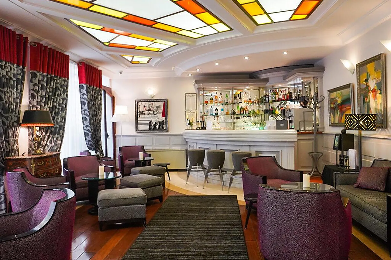 Hôtel, GRAND HÔTEL DES TERREAUX