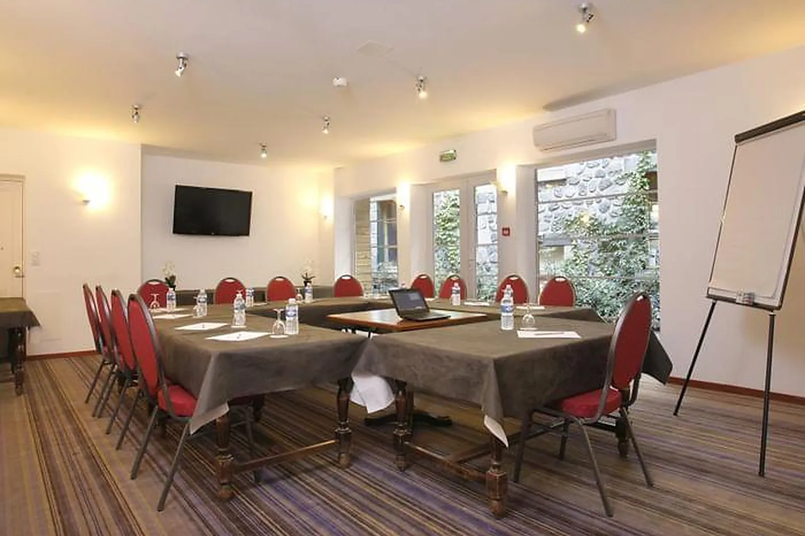 Hôtel, GRAND HÔTEL SAINT-PIERRE