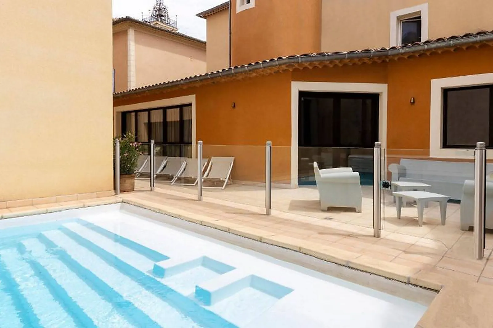 Lieux événementiels, GRAND HÔTEL D'ORANGE