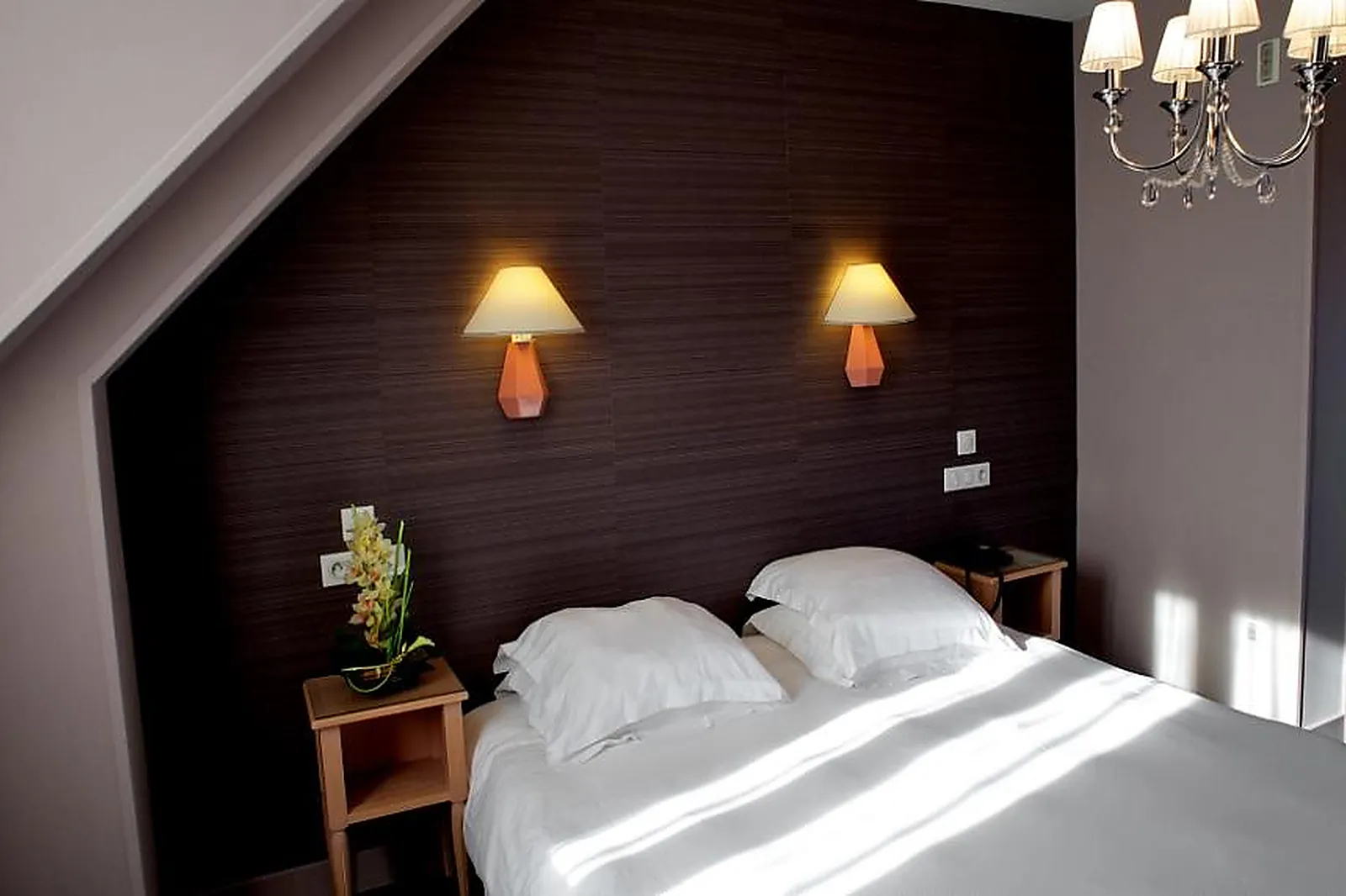 Lieux événementiels, GRAND HÔTEL DE COURTOISVILLE - PISCINE & SPA