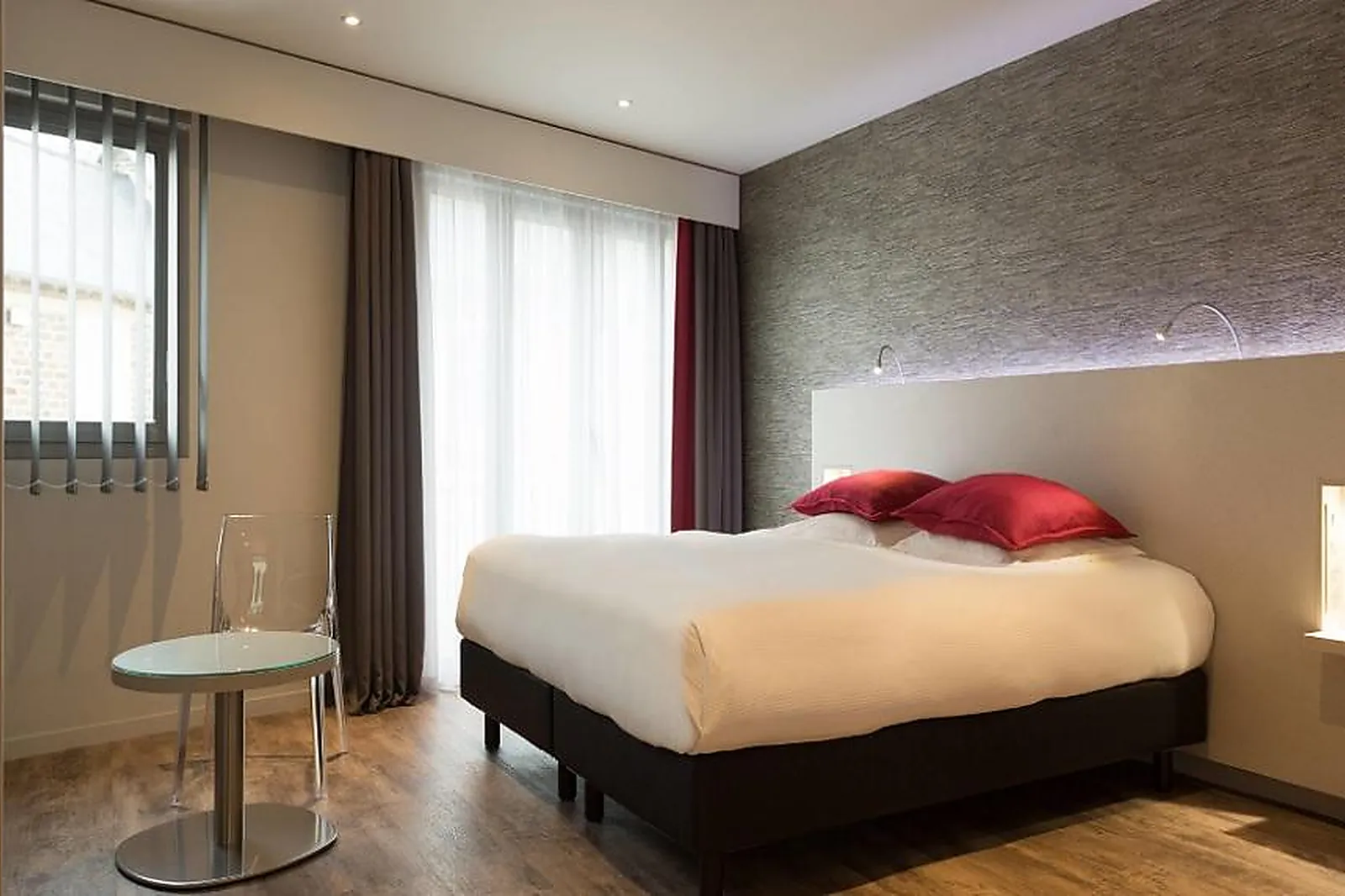 Lieux événementiels, GRAND HÔTEL DE COURTOISVILLE - PISCINE & SPA