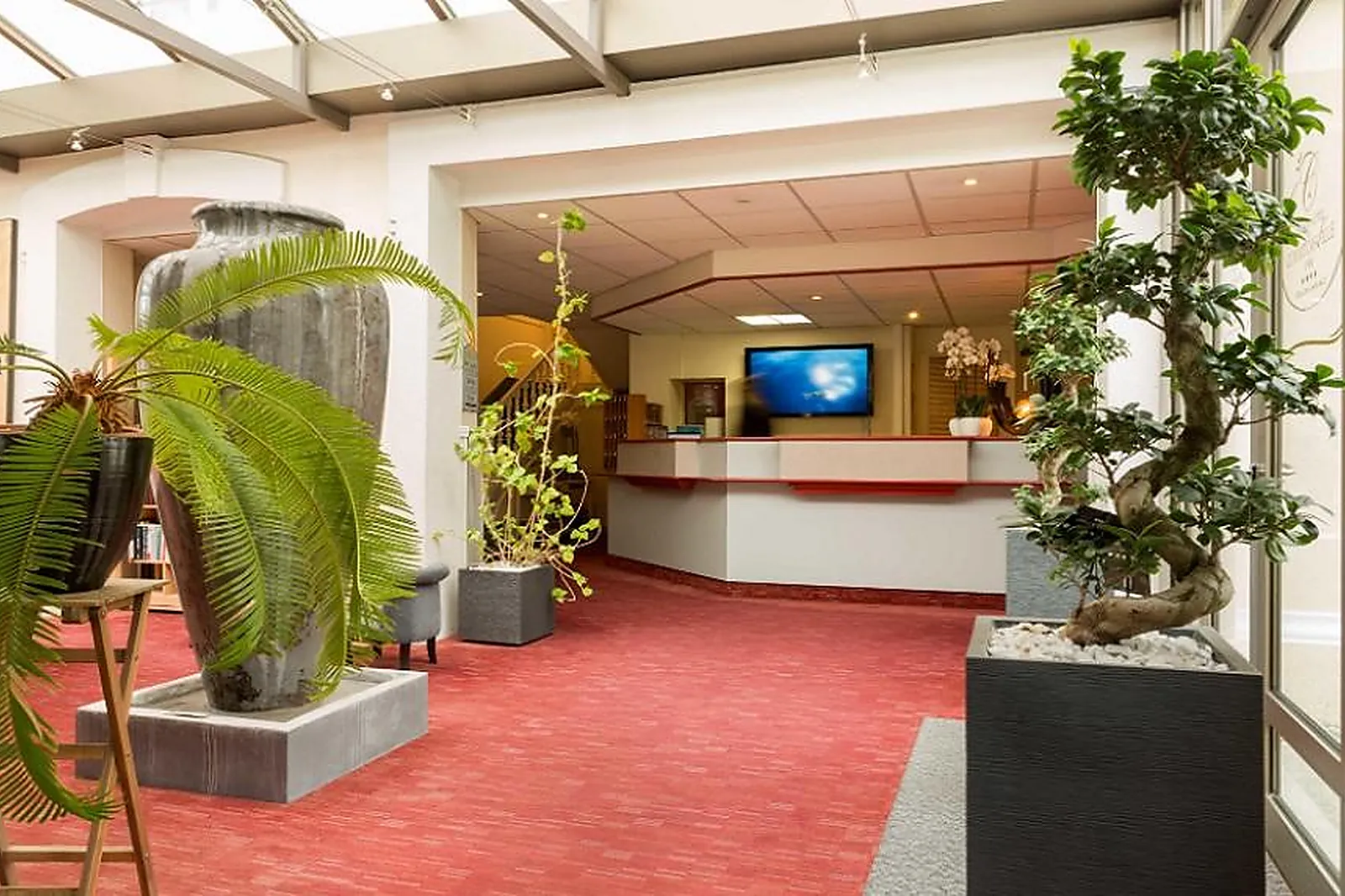 Lieux événementiels, GRAND HÔTEL DE COURTOISVILLE - PISCINE & SPA