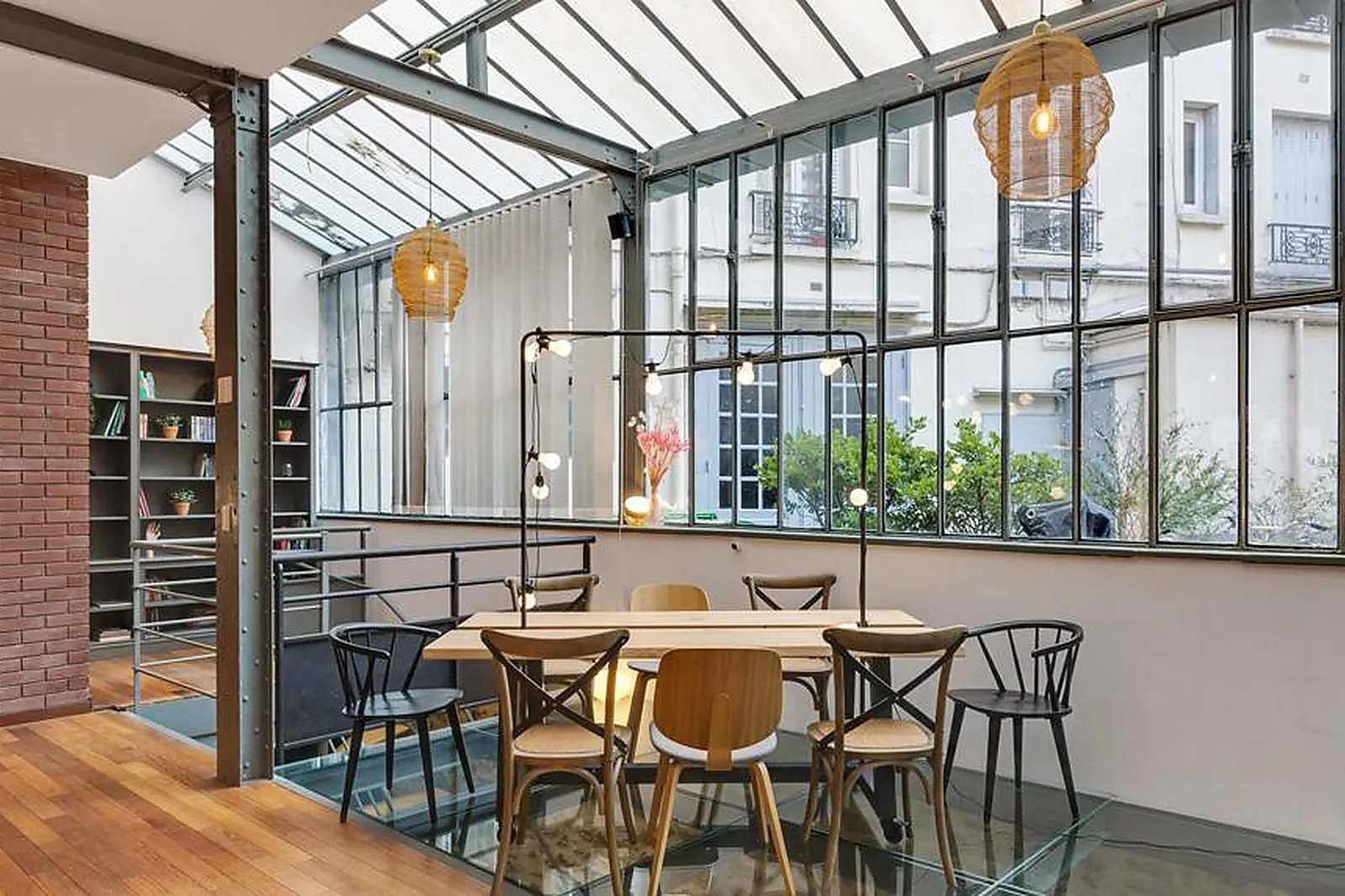 Lieux événementiels, GRAND LOFT EIFFEL AVEC VERRIÈRE