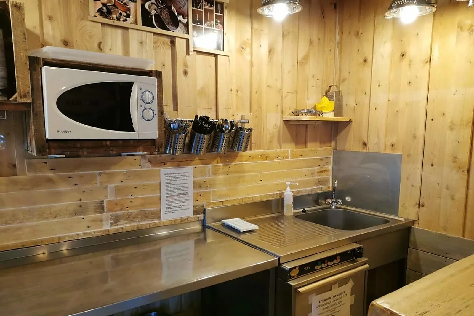 Lieux événementiels, GÎTES ET CHAMBRES D'HÔTES EN AUVERGNE - LE MOULIN DE LA FORTIE