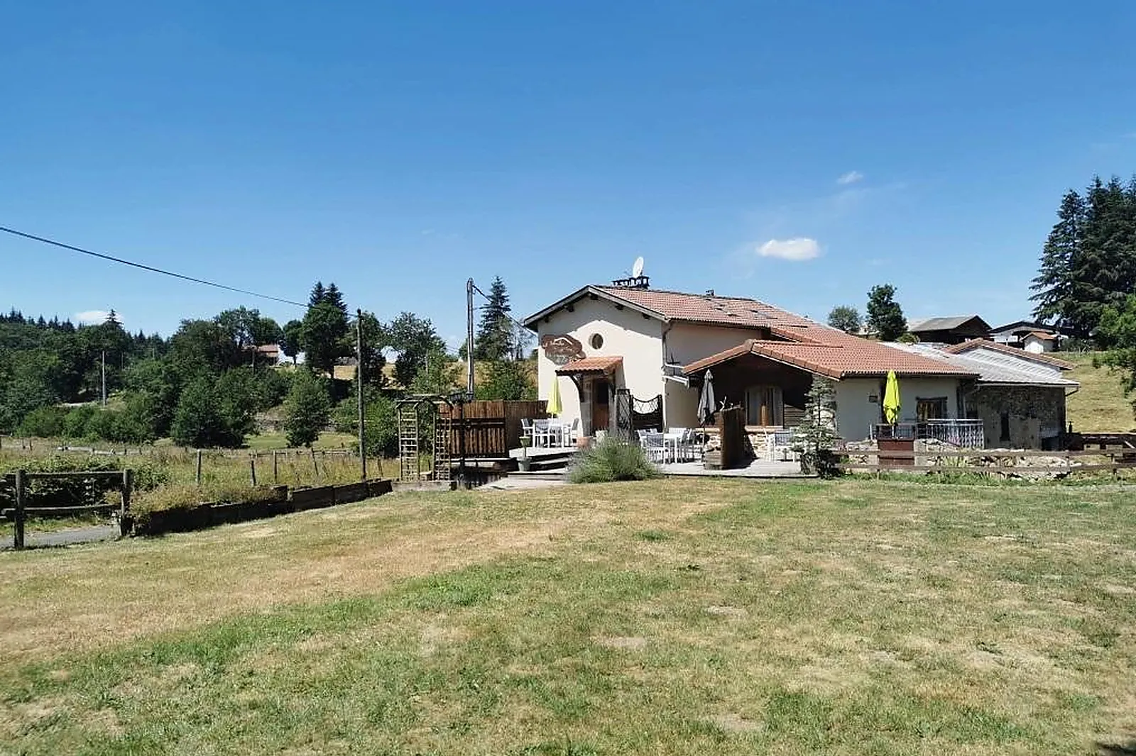Lieux événementiels, GÎTES ET CHAMBRES D'HÔTES EN AUVERGNE - LE MOULIN DE LA FORTIE