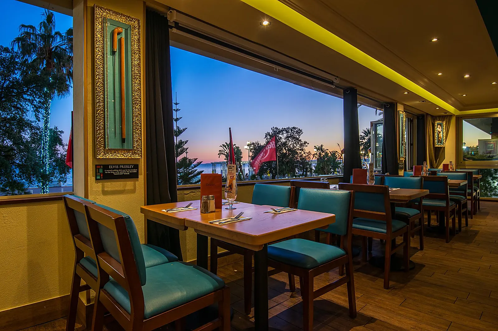 Lieux événementiels, HARD ROCK CAFE NICE