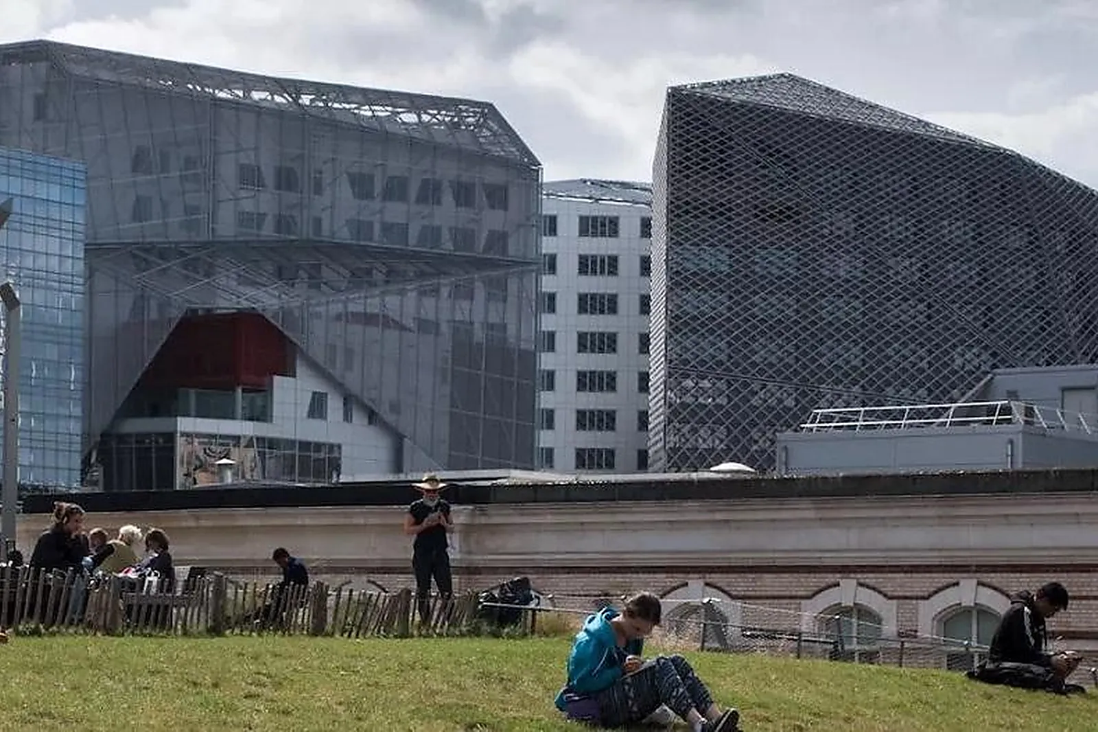 Lieux événementiels, HIPTOWN - EURORENNES GARES -