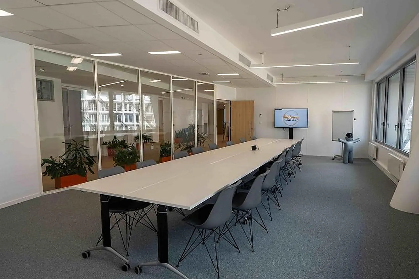 Lieux événementiels, HIPTOWN - EURORENNES GARES -