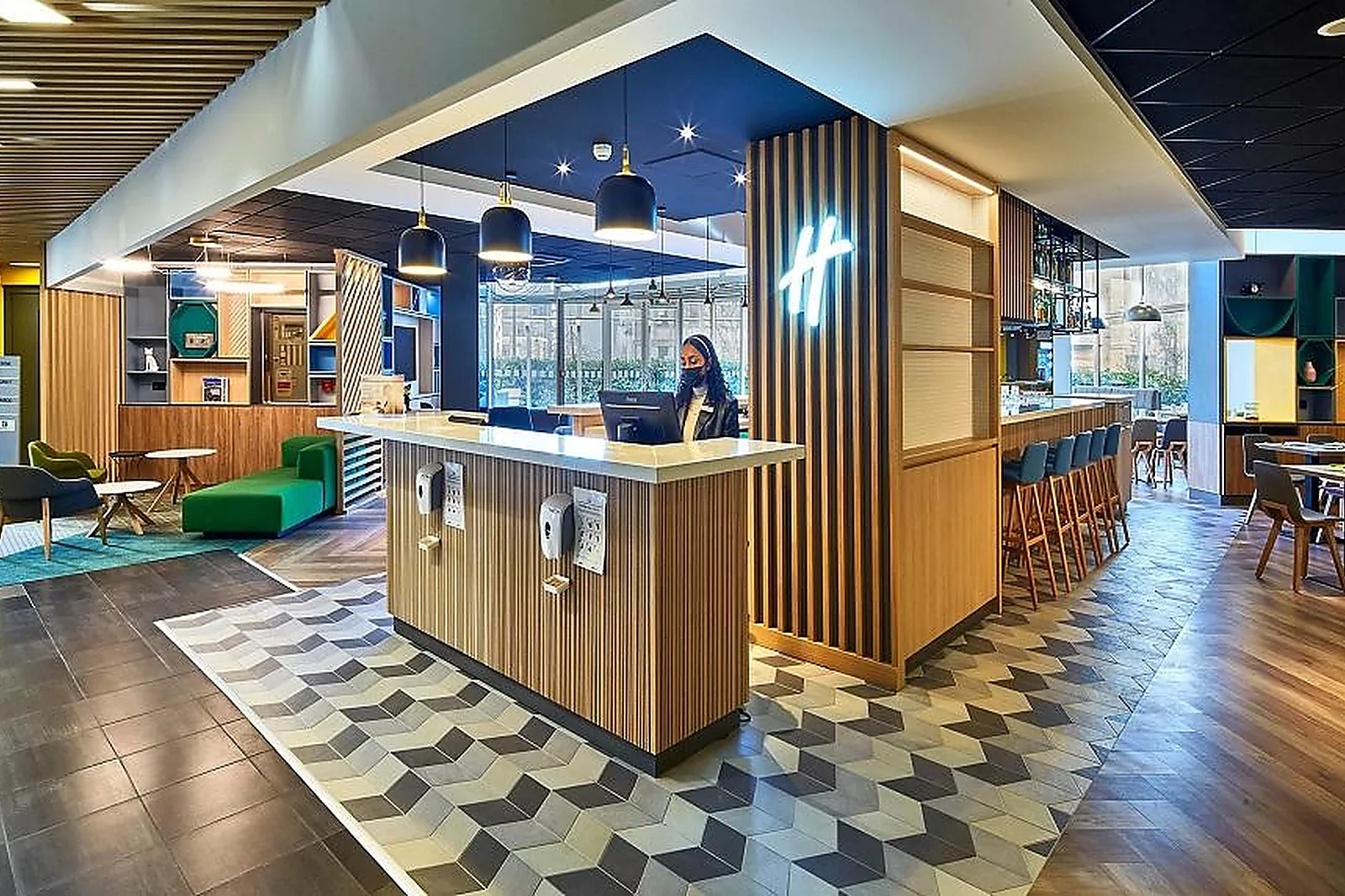 Lieux événementiels, HOLIDAY INN CLERMONT CENTRE