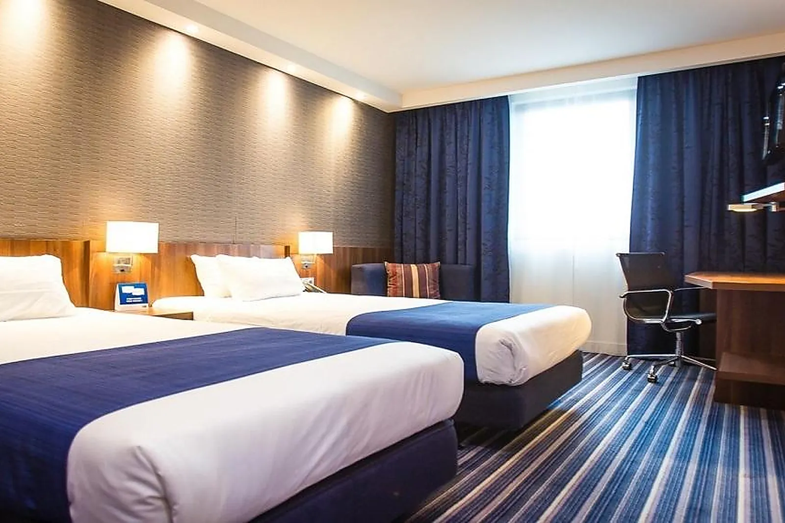 Lieux événementiels, HOLIDAY INN EXPRESS DIJON