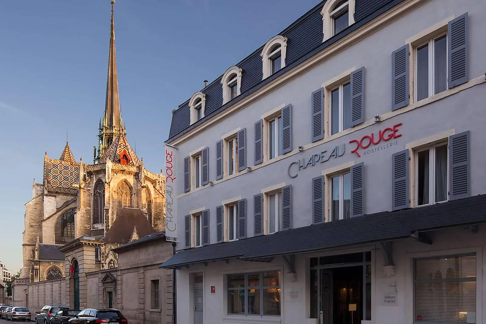 Hôtel, HOSTELLERIE DU CHAPEAU ROUGE