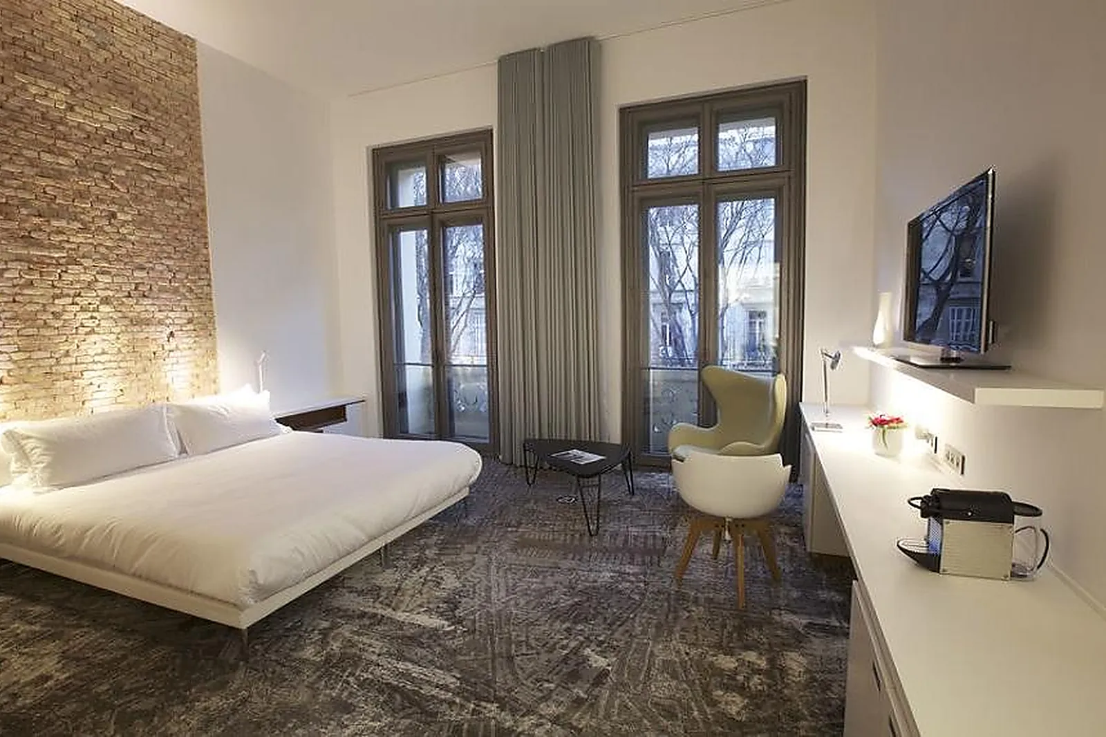 Lieux événementiels, HOTEL C2