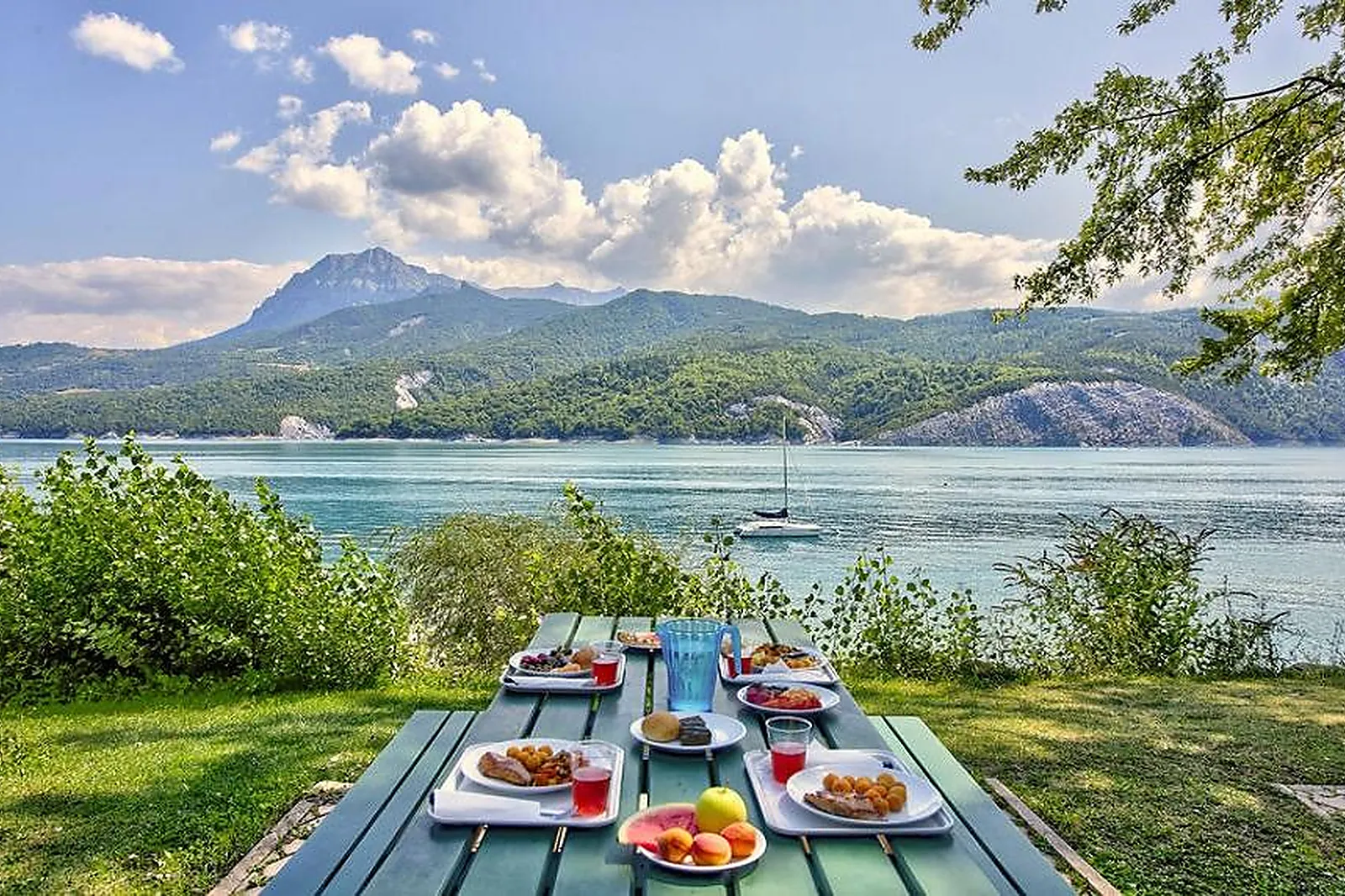 Lieux événementiels, HOTEL CLUB LES HYVANS