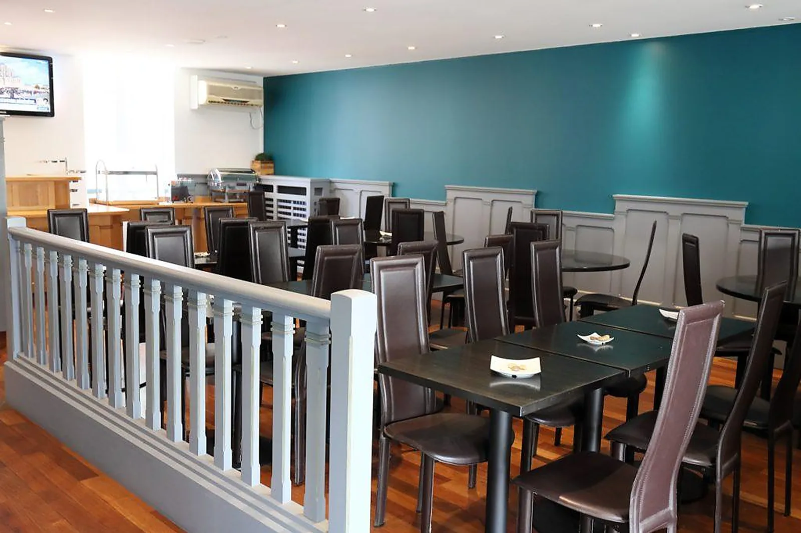 Hôtel, HOTEL COLBERT