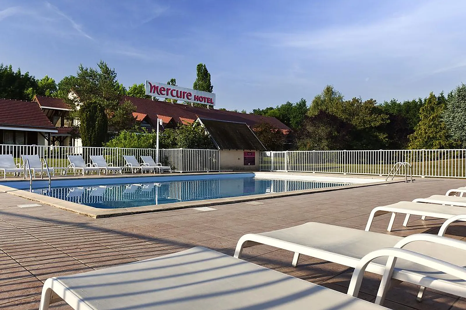 Hôtel, HOTEL MERCURE AUXERRE NORD