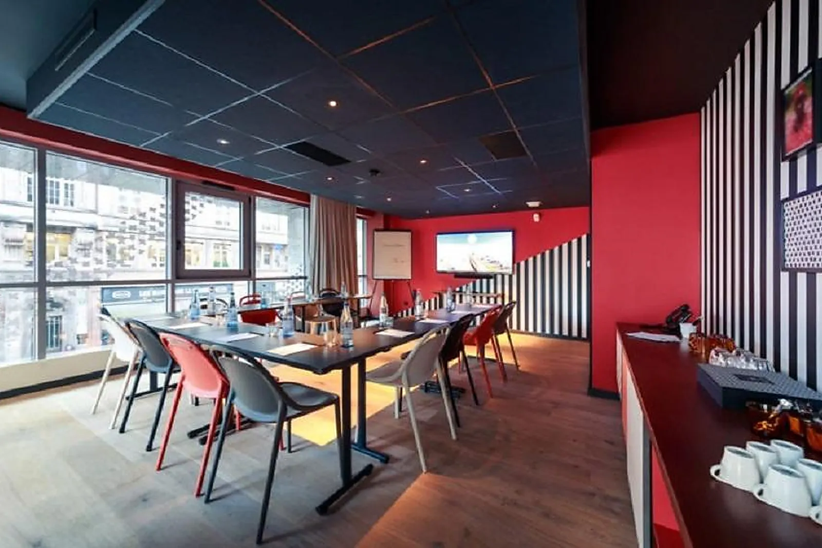 Lieux événementiels, HÔTEL BOMA ****