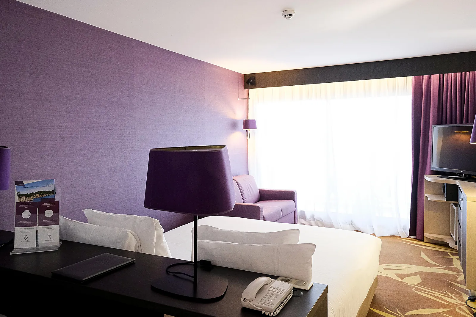 Hôtel, HÔTEL BAIE DES ANGES THALAZUR ANTIBES - THALASSOTHÉRAPIE & SPA