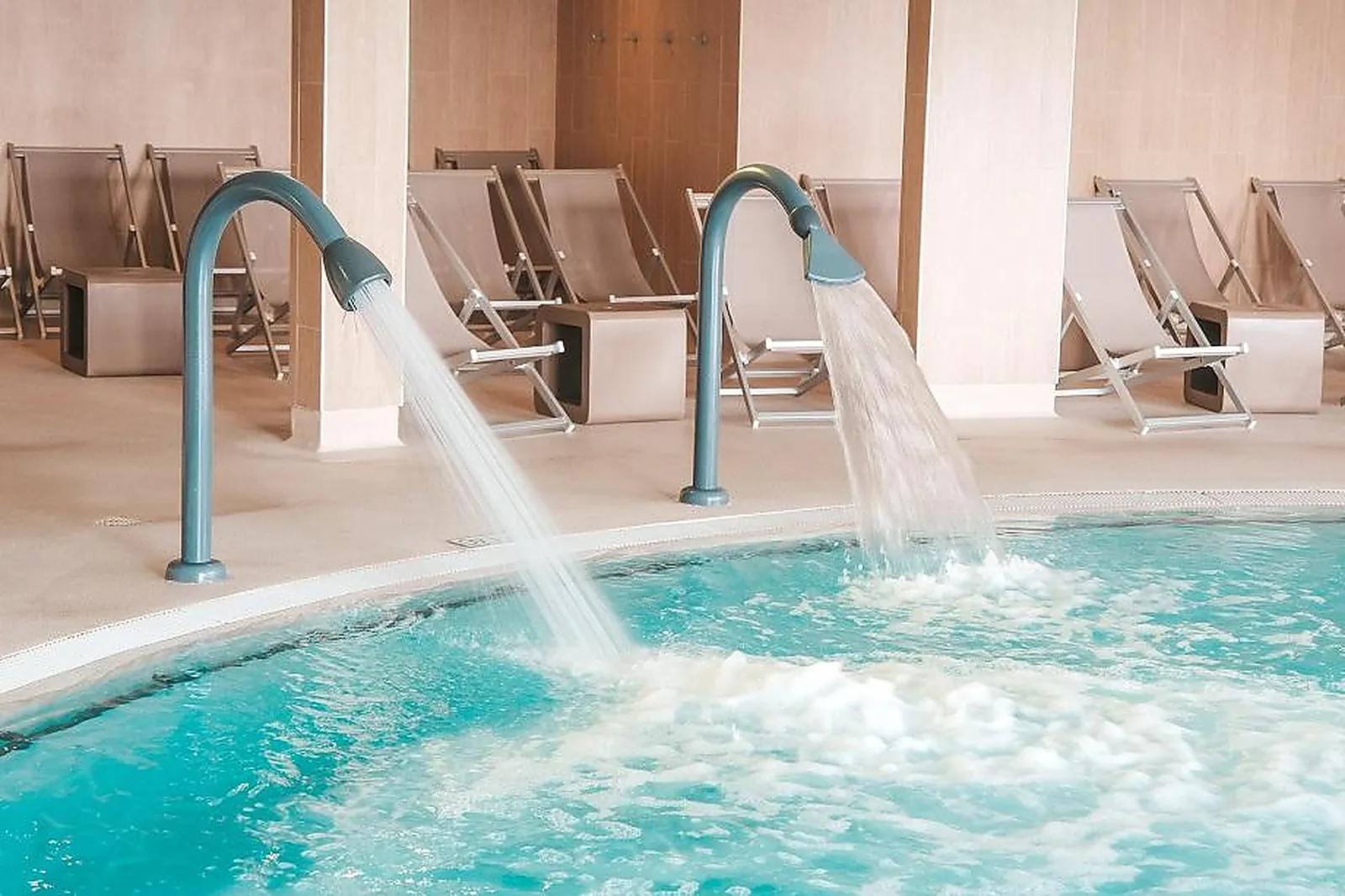 Hôtel, HÔTEL BAIE DES ANGES THALAZUR ANTIBES - THALASSOTHÉRAPIE & SPA