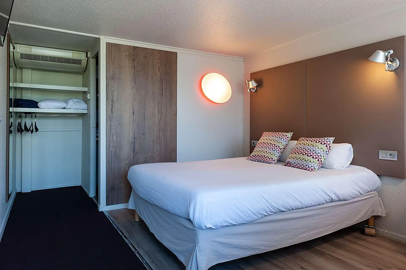 Lieux événementiels, HÔTEL CAMPANILE BEAUNE