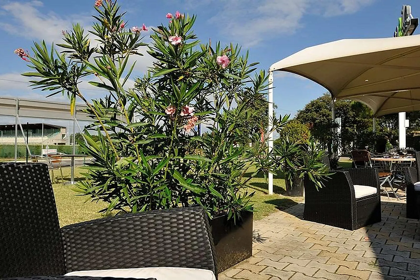 Lieux événementiels, HÔTEL CAMPANILE BOLLÈNE