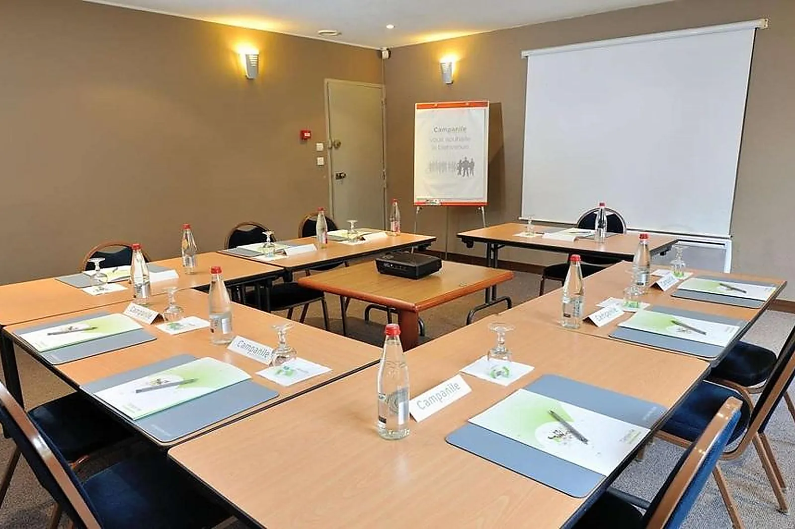 Lieux événementiels, HÔTEL CAMPANILE GRENOBLE SUD - SEYSSINS