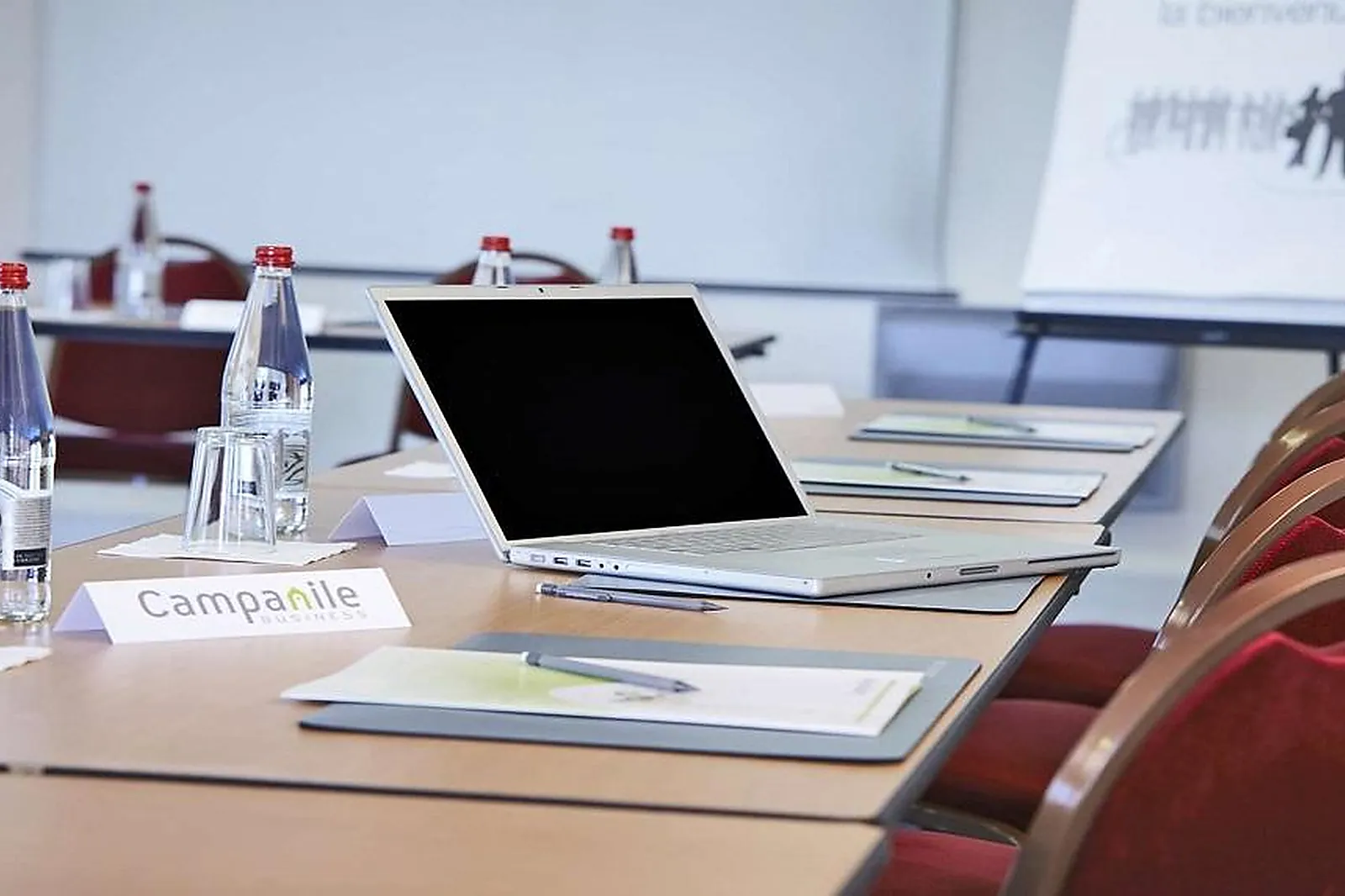 Lieux événementiels, HÔTEL CAMPANILE L'ISLE D'ABEAU - BOURGOIN JALLIEU