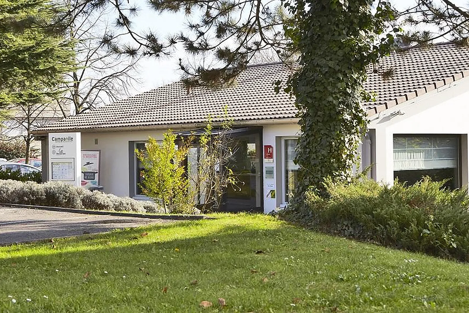 Lieux événementiels, HÔTEL CAMPANILE L'ISLE D'ABEAU - BOURGOIN JALLIEU