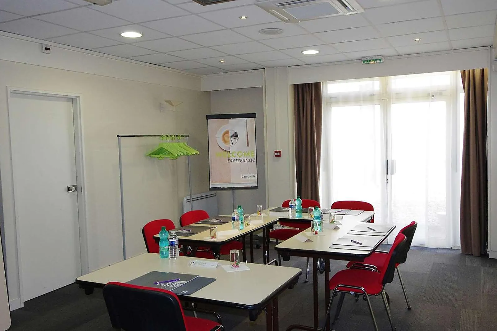 Lieux événementiels, HÔTEL CAMPANILE LYON OUEST - TASSIN