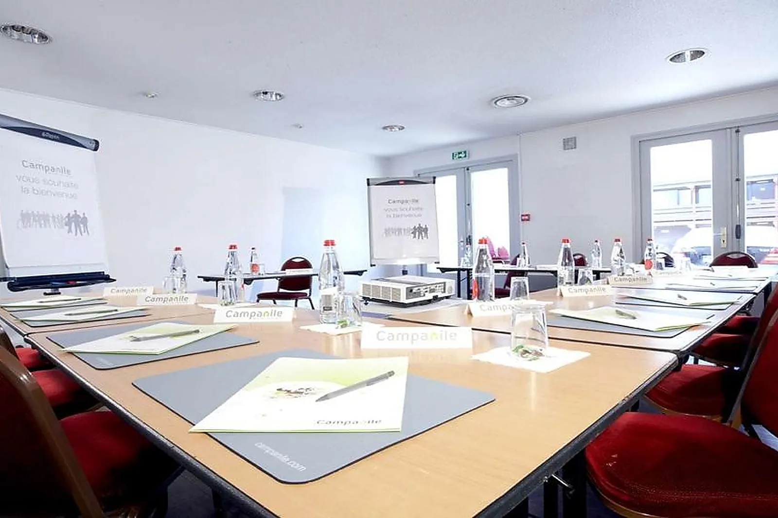 Lieux événementiels, HÔTEL CAMPANILE LYON SUD - FEYZIN