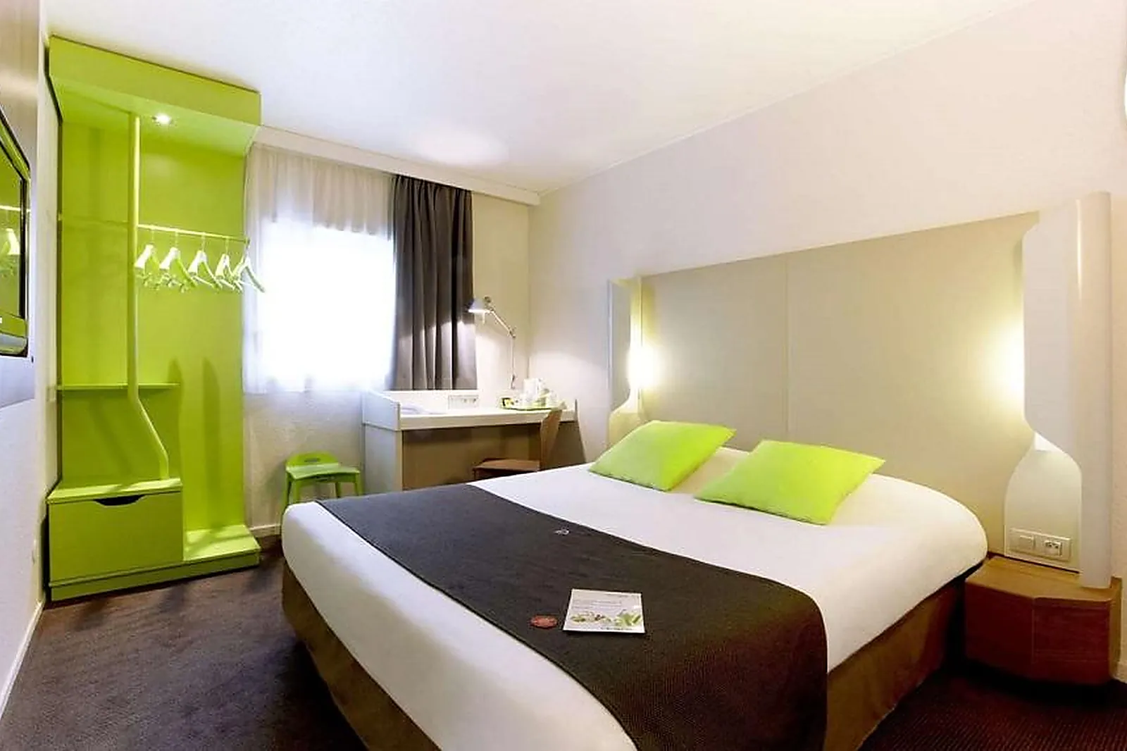 Lieux événementiels, HÔTEL CAMPANILE MONTÉLIMAR - LES TOURRETTES