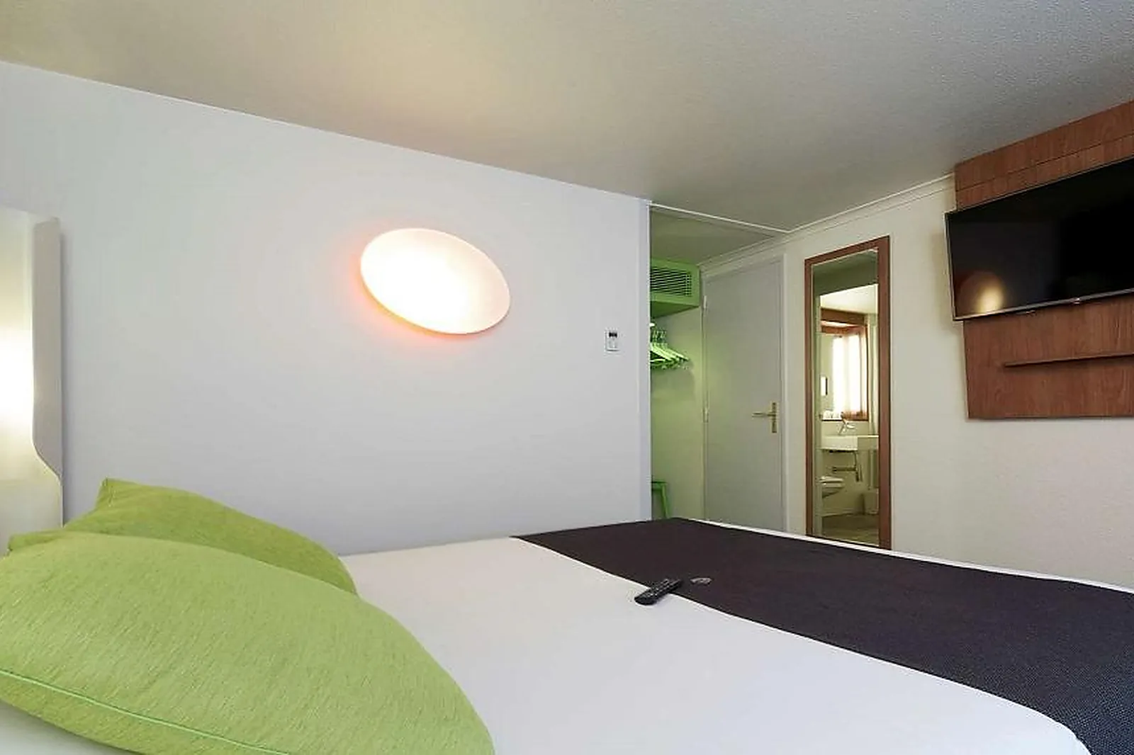 Lieux événementiels, HÔTEL CAMPANILE ORANGE