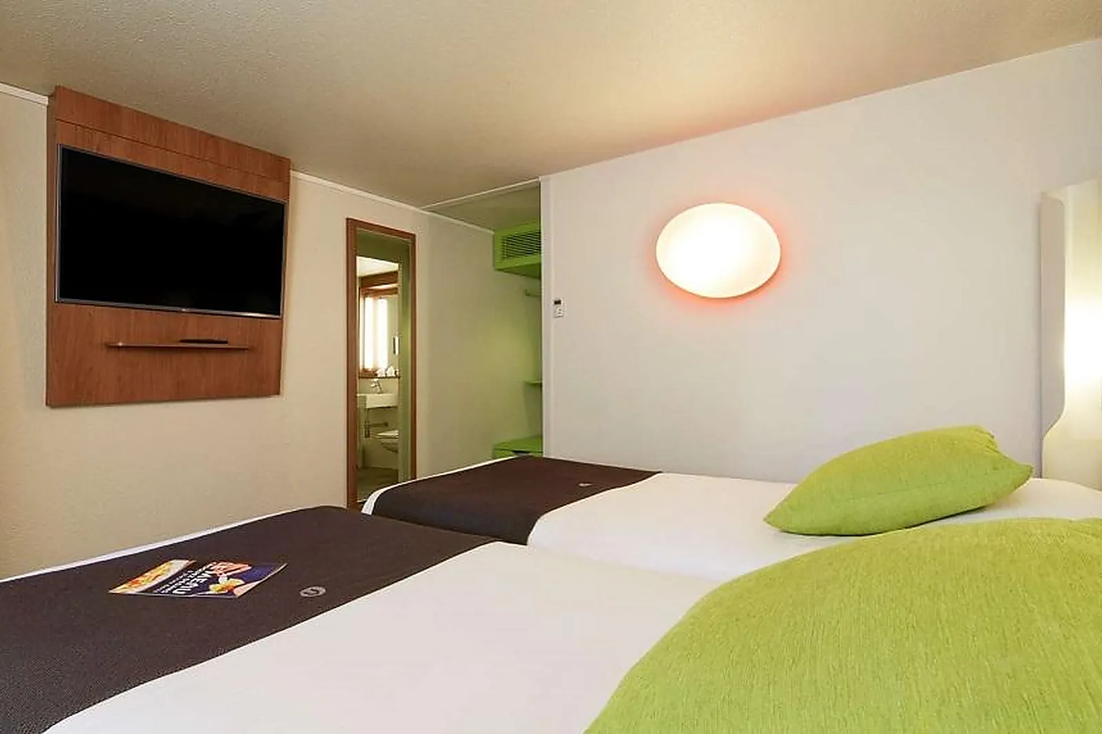 Hôtel, HÔTEL CAMPANILE SENLIS