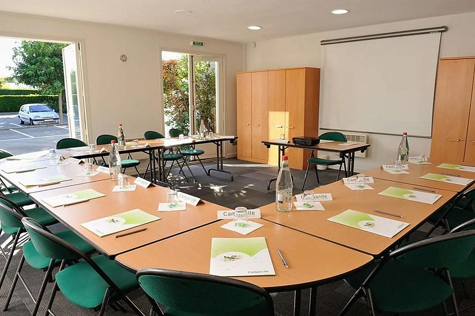 Lieux événementiels, HÔTEL CAMPANILE VALENCE SUD