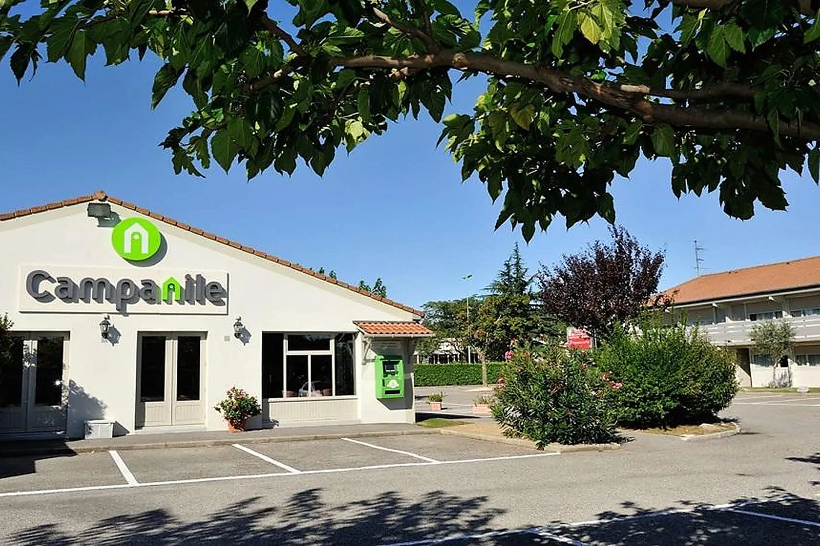Lieux événementiels, HÔTEL CAMPANILE VALENCE SUD