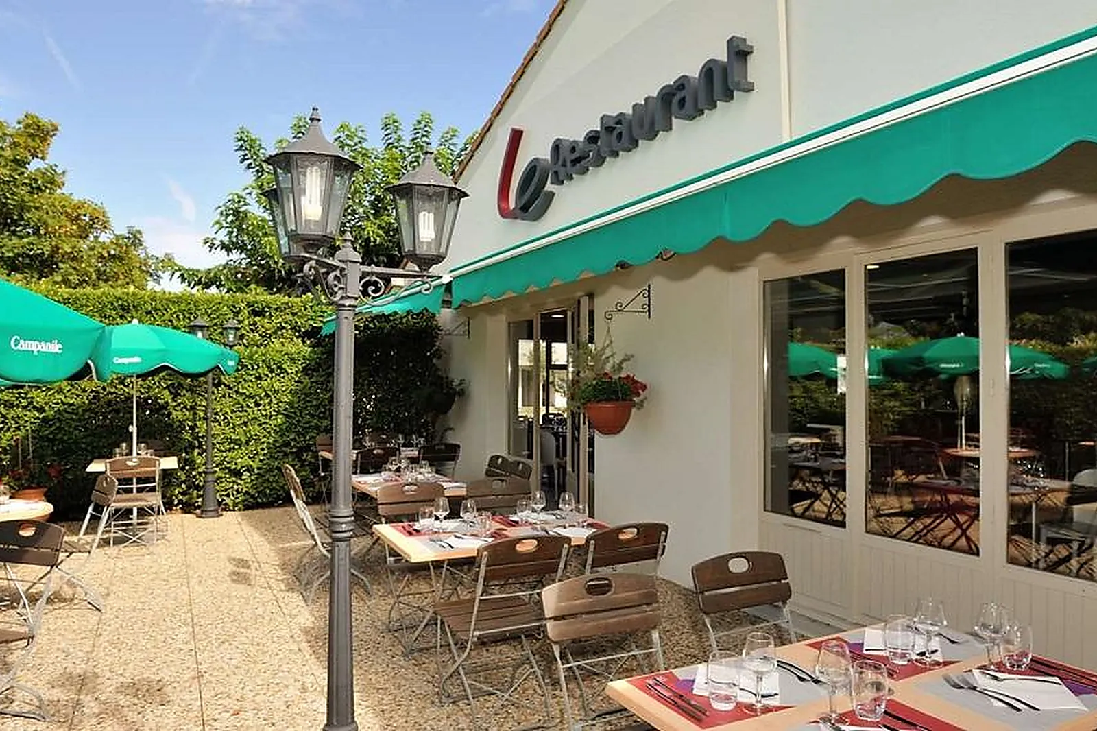 Lieux événementiels, HÔTEL CAMPANILE VALENCE SUD