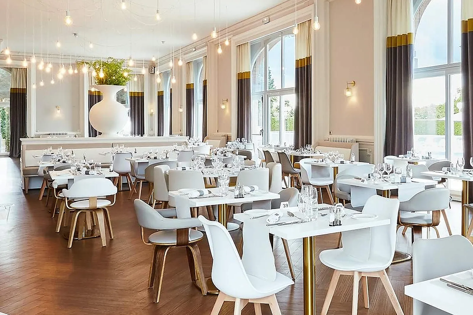 Lieux événementiels, HÔTEL CLUB COSMOS - GROUPE PARTOUCHE