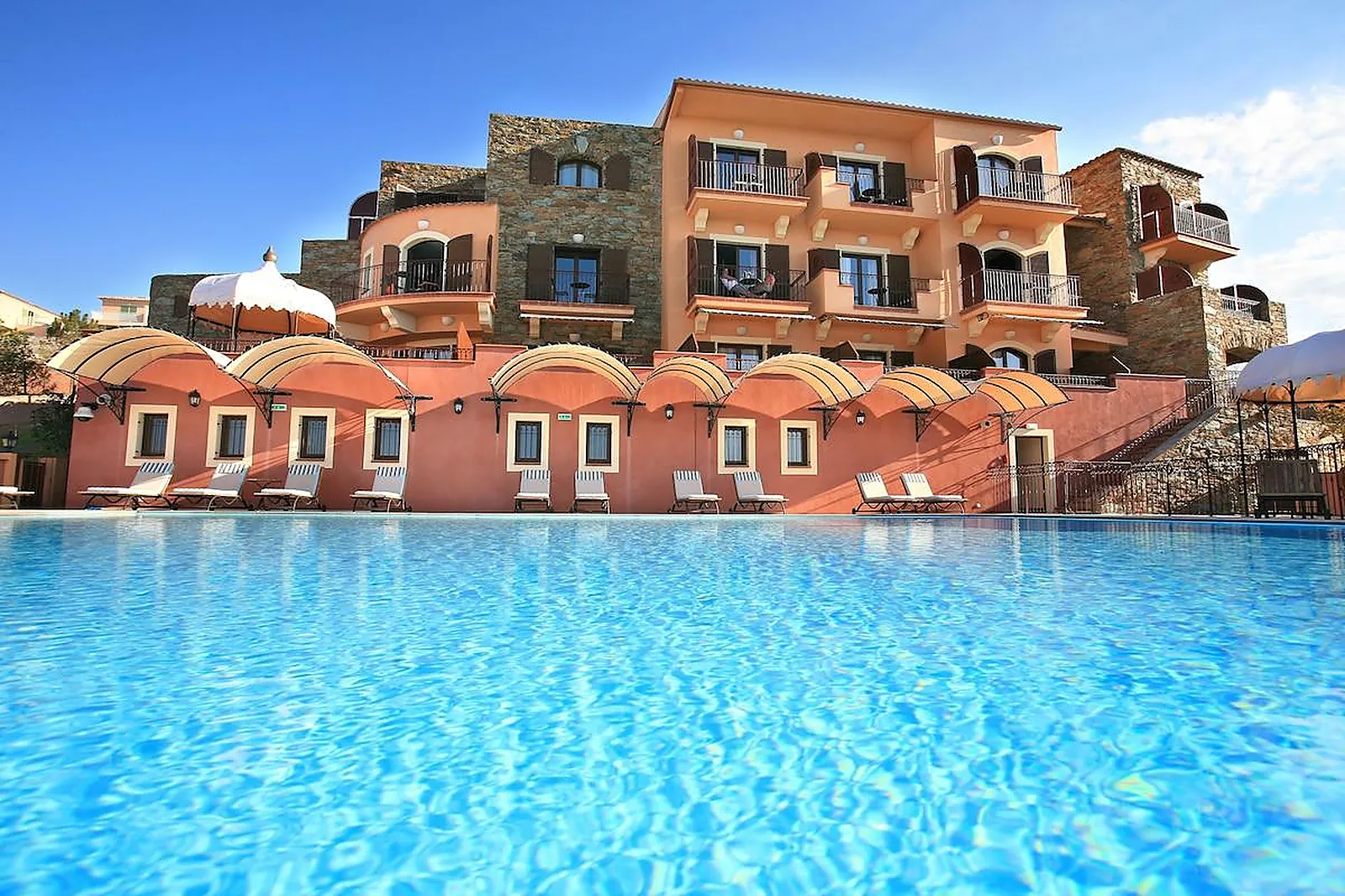 Hôtel, HÔTEL DEMEURE LOREDANA