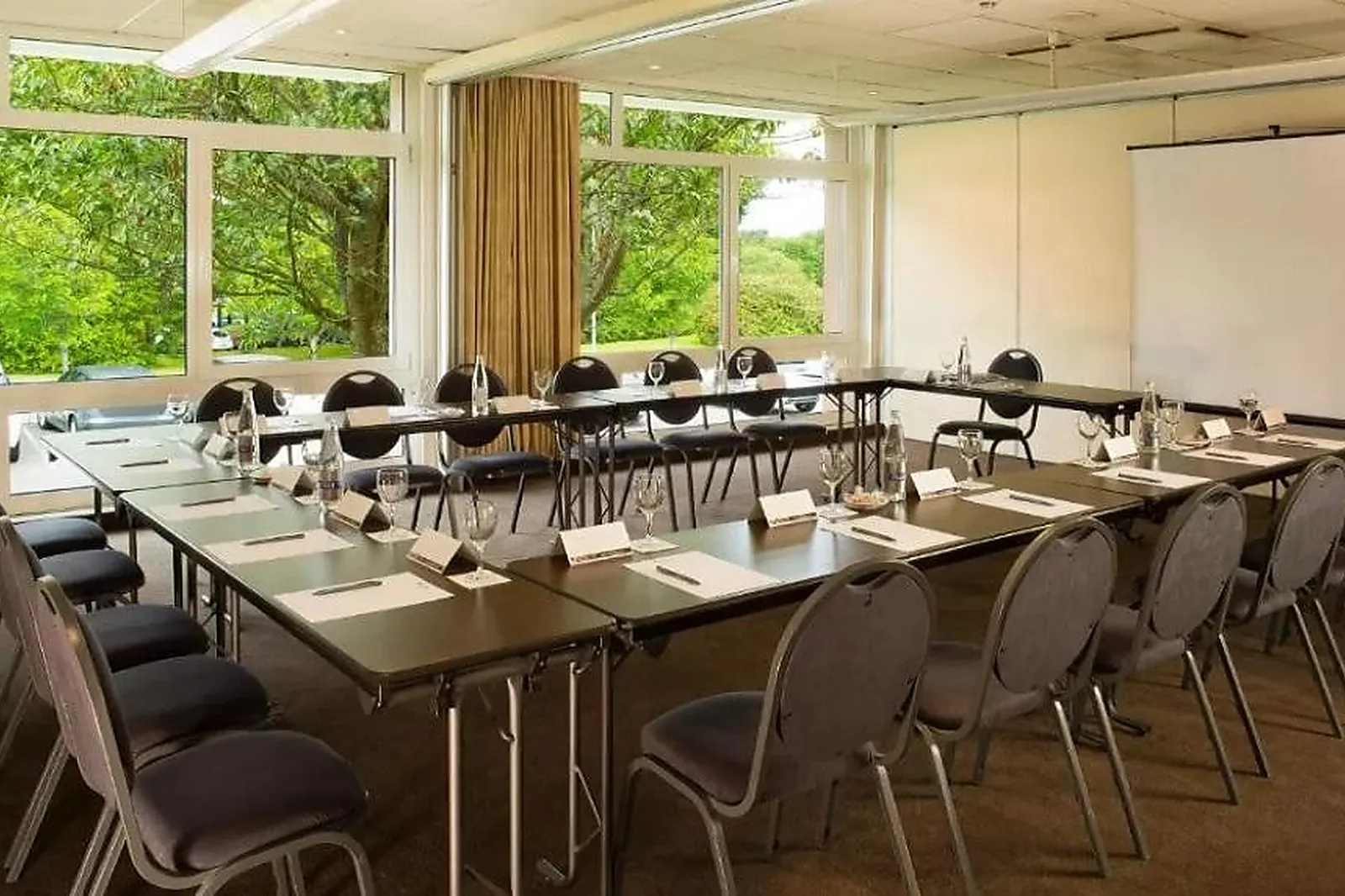 Lieux événementiels, HÔTEL ESCALE OCEANIA BREST