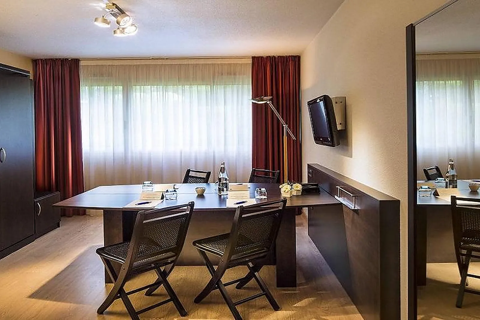 Lieux événementiels, HÔTEL ESCALE OCEANIA BREST