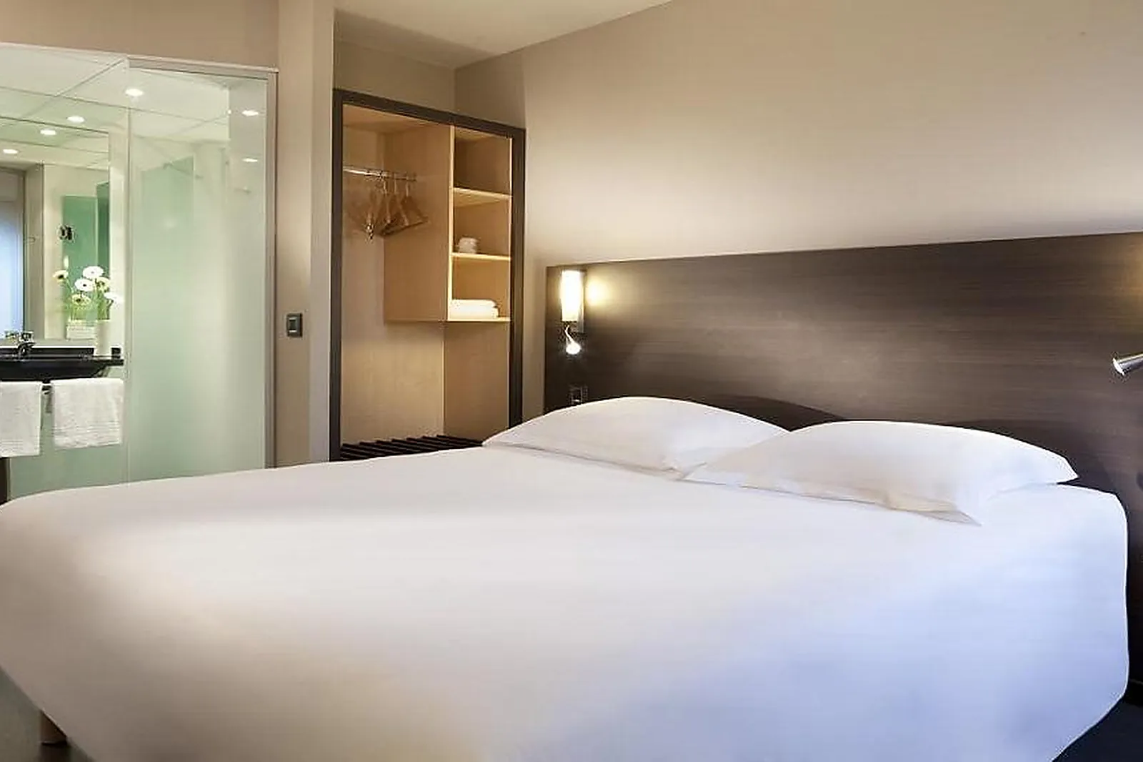 Lieux événementiels, HÔTEL ESCALE OCEANIA NANTES AÉROPORT