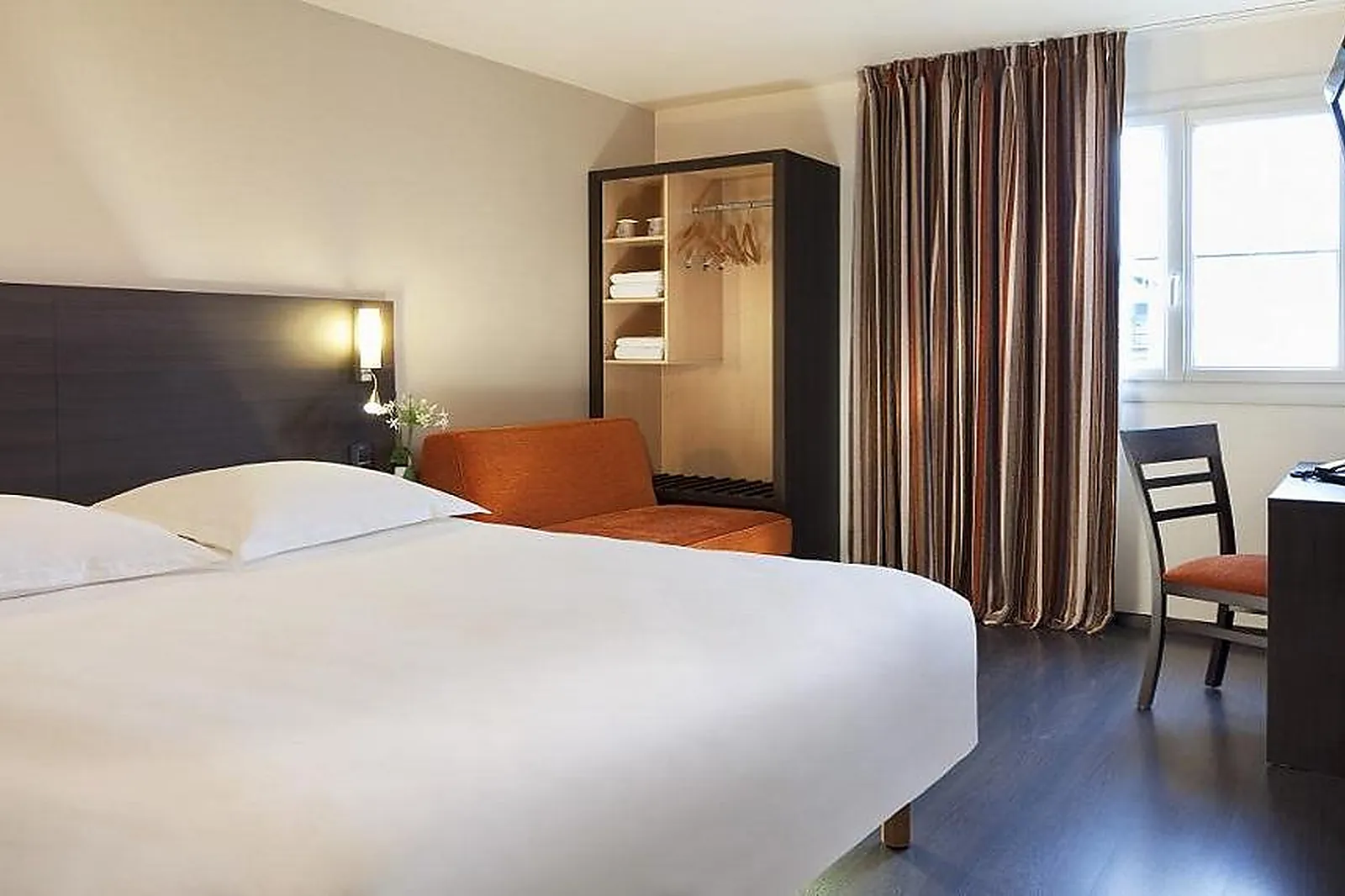 Lieux événementiels, HÔTEL ESCALE OCEANIA NANTES AÉROPORT